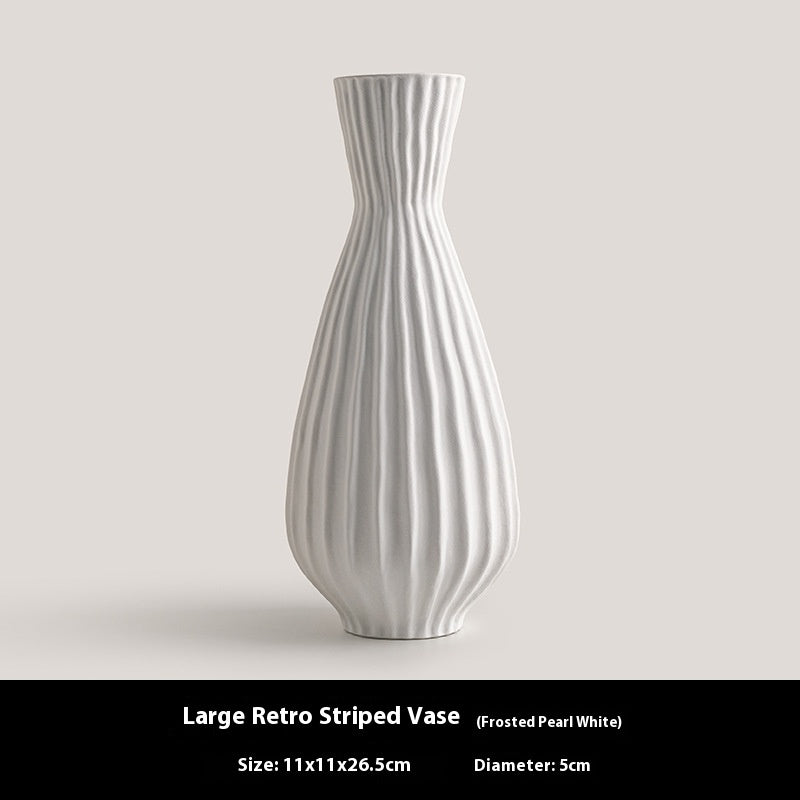 Simple Shell Texture Frosted Ceramic Vase