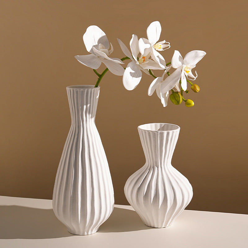 Simple Shell Texture Frosted Ceramic Vase