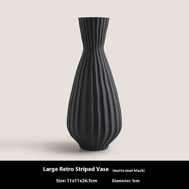 Simple Shell Texture Frosted Ceramic Vase